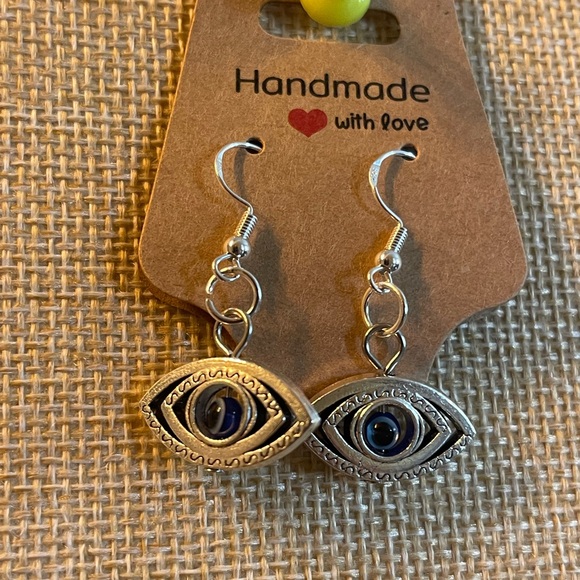 Handcrafted evil eye silver tone earrings - Picture 2 of 2